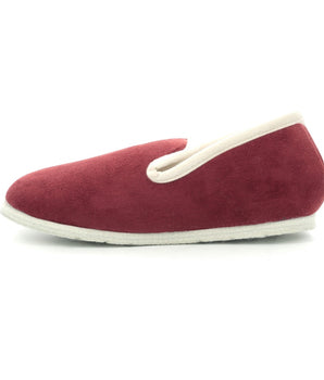 Ultra-soft red slippers