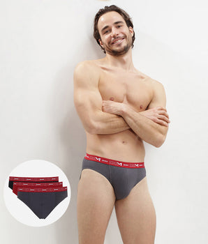 Pack of 3 pairs of Coton Stretch grey, chilli red and black briefs